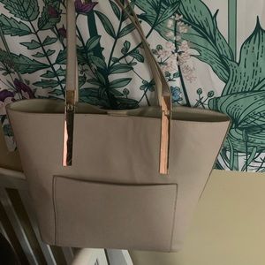 Vegan leather bag 🌱